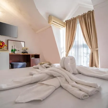 Hotel Lobo