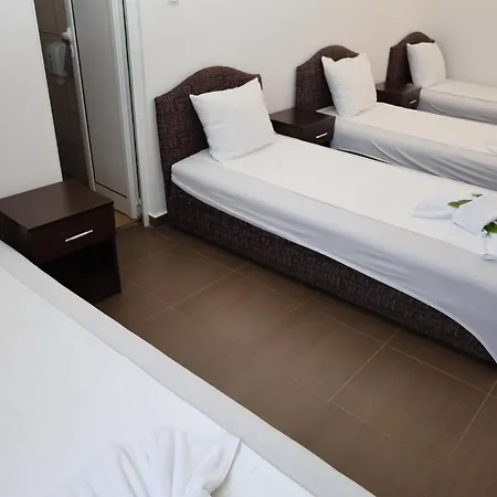 Lobo Hotel