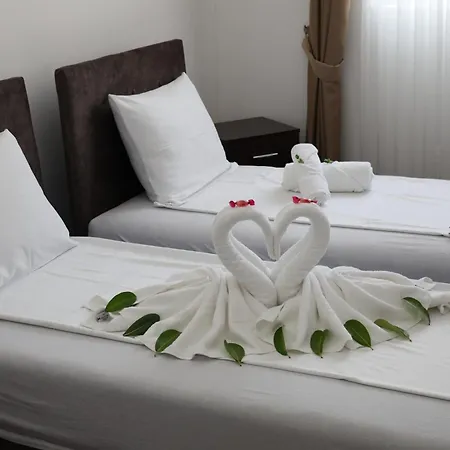 Lobo Hotel