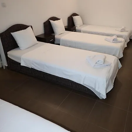 Lobo Hotel Budva